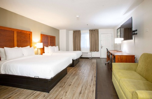 Glendale Hotel | The Hotel Serene Glendale Peoria, Surestay Collection by BW