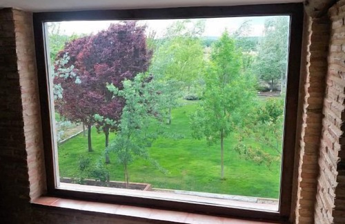 Villanueva de la Jara Cottage | The House of the River for 13 people