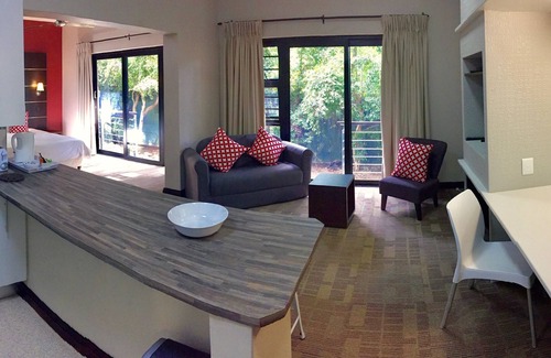 Walmer Hotel | The Hub Boutique Hotel