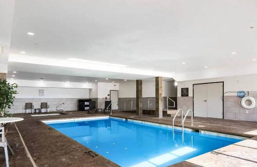 Bonner Springs House | The Ideal Place to Relax & Unwind w/ Our King Room