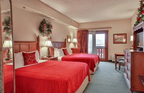Pigeon Forge Hotel | The Inn at Christmas Place