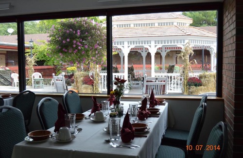 Bernardston Hotel | The Inn at Crumpin-Fox