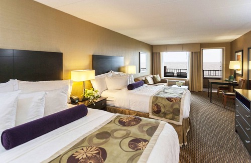 Canal Park Hotel | The Inn on Lake Superior