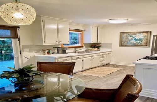 East Side Costa Mesa House | The Islander: A Beautiful Bahamian retreat next to Newport Beach