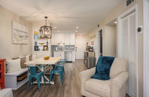 Palmetto Dunes Apartment | The Islander- Luxurious property 2 Bedroom, 2 Bath with Beach Access