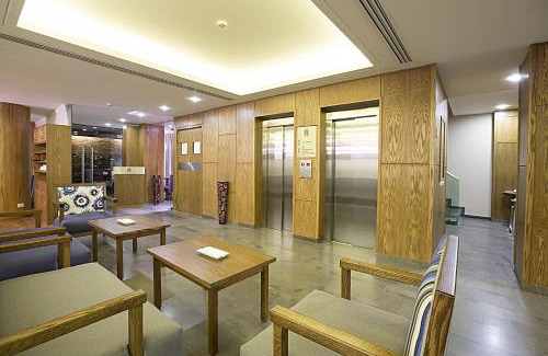 Hamra Hotel | The J Hotel & Spa