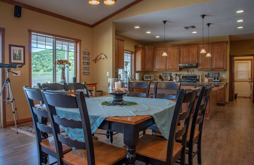 Bradley House | The J's Nest is a Country Delight!