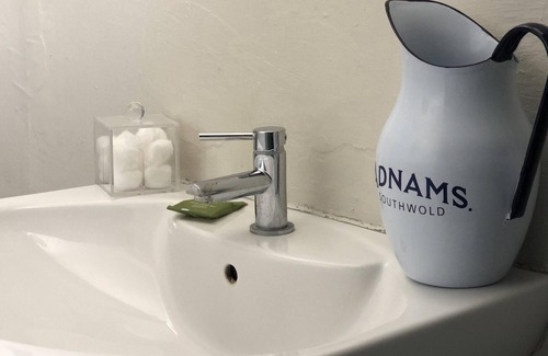 Orford Bed & Breakfast | The Jolly Sailor