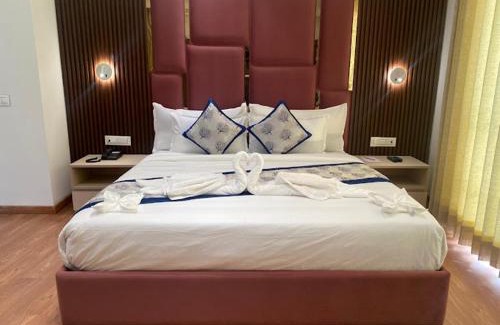 Dalhousie Hotel | The Jot Pass Hotel