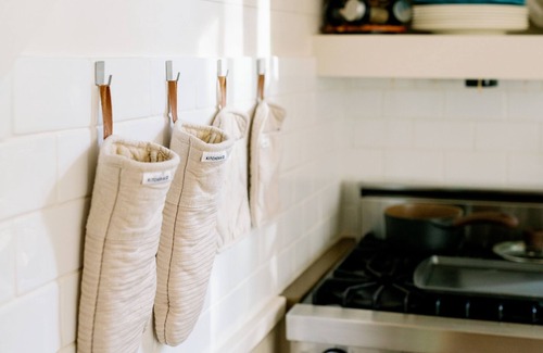 Clayton House | The JOY House- LUXE, Minutes to DWTN Clayton, Lake Burton & Club at Waterfall!