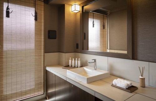 Kamigyo Hotel | THE JUNEI HOTEL Kyoto Imperial Palace West