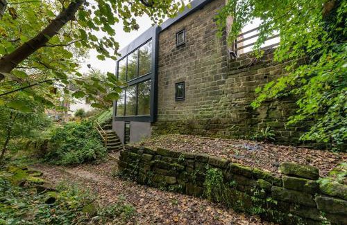 Cragg Vale House | The Keep at Castlegate - Luxury detached retreat in Cragg vale, Hebden Bridge