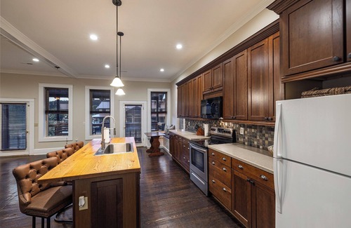 Bryson City Condo | The Kephart a Downtown Bryson City loft Apartment