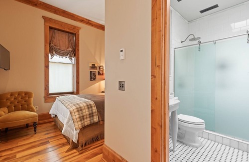 Custer Hotel | The Kleemann House