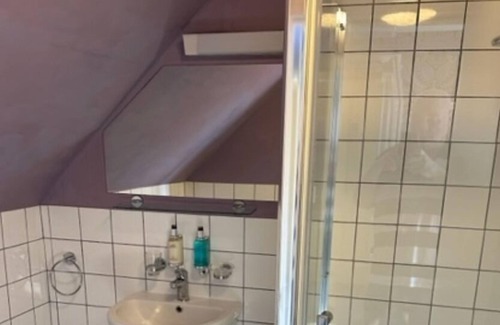 Sudbury Hotel | The Lady Elizabeth