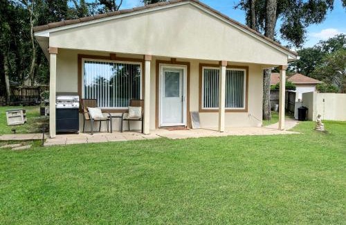 Brent House | The Lake House, Pool, Dock and Lake Access, Pensacola