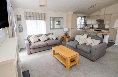 Pendine House | The Last Resort