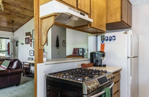 Cold Springs Cabin | The Lazy Lodge Cabin in Cold Springs *WiFi and AT&T cell service working”