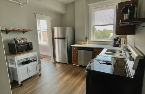 Martinsburg Apartment | The Lazy Loft 2 bedroom apartment