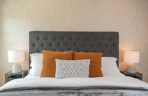 Hillsboro Village House | The Lemon Drop Walk to Cafes Shops & Vandy