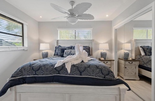 Mid Island Apartment | The Lime Margarita at the Anchorage