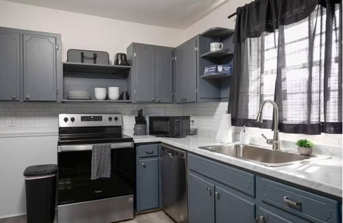 Birmingham House | The Little Blue in Bham