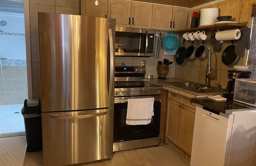 Tarpon Springs Apartment | The Little Efficiency.