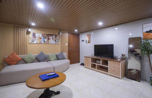 Hang Bo Apartment | The Little Home - Thuoc Bac - Stylish & Comfy home - Old quarter