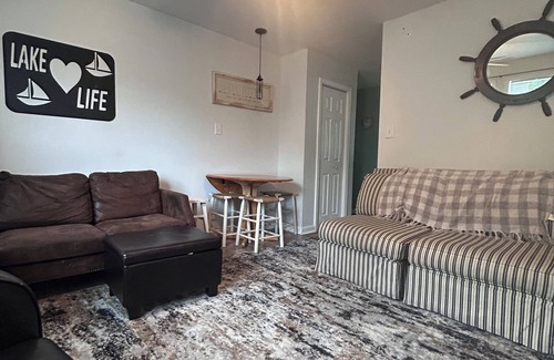 Huron Cottage | The Little House; near Nickel Plate Beach