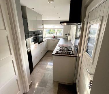 Bangor House | The Little house with a Tub