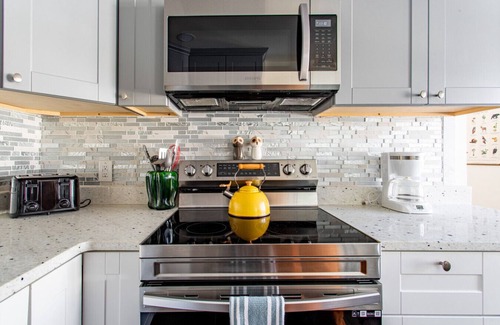 Livingston Manor Apartment | The Little Manor House