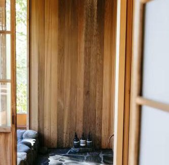 Rankoshi Ski Chalet | The Little Onsen Cabins - Otōto