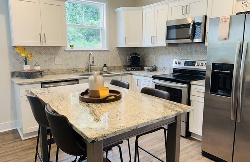 Easley House | The Llama Retreat