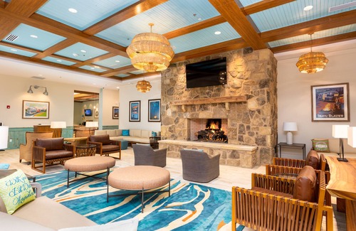 Gatlinburg - Pigeon Forge Hotel | The Lodge at Camp Margaritaville