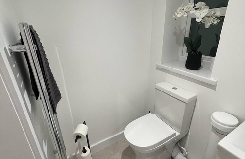 Cowes Cabin | The Lodge Hideaway - Studio Style, Simple Luxury