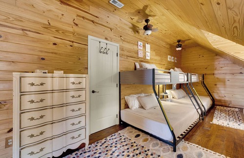 Mentone Cabin | The Lodge in Mentone.