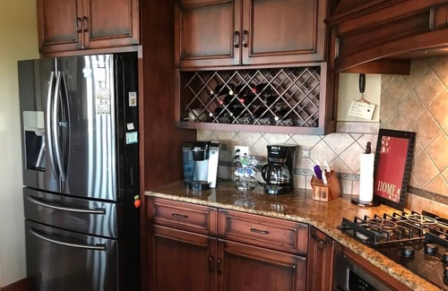 Sugarcreek Villa | The Lodge on the Hill