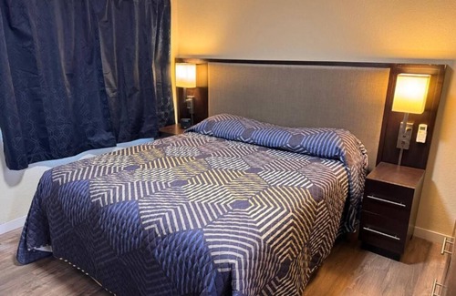 Tulelake Hotel | The Lodge Tulelake