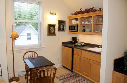 Ephraim Hotel | The Lodgings at Pioneer Lane