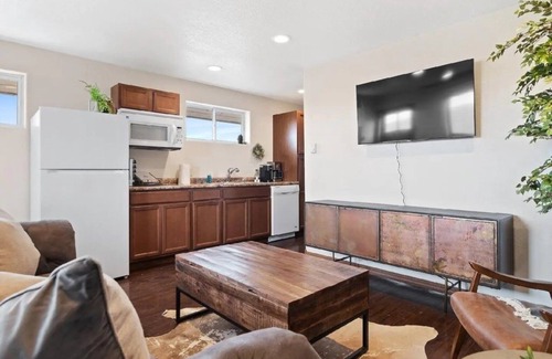 Sturgis Apartment | THE LOFT AT RAZ HIDEAWAY RANCH by RedAwning