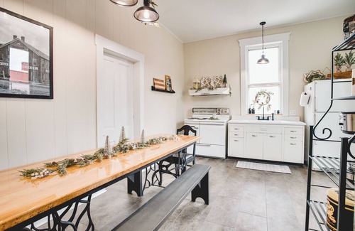 Highland Apartment | The Loft on the Square