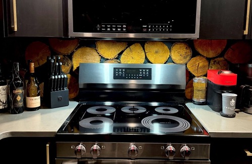 Cavalier County Cabin | The Lofts @ Frost Fire- Cabin B