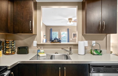 Clarksville Condo | The Lofts of Downtown (540 N 2nd St, #105)