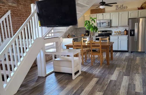 Bridgeton Apartment | The Lofts of North Main Street