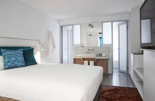 Yulara Hotel | The Lost Camel