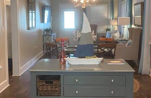 New Iberia House | The Lost Ruby, a gem of a bungalow in New Iberia, Louisiana