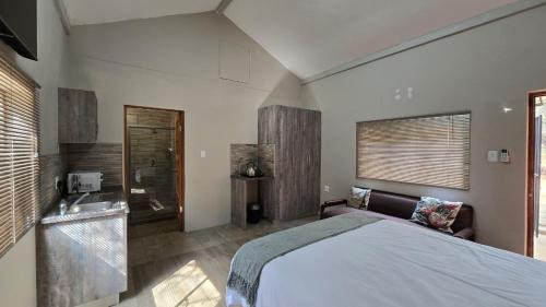 Hartbeespoort House | The Magalies Nest - Self Catering Accomodation