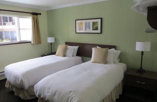 Mammoth Lakes Hotel | The Mammoth Creek Inn