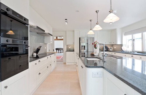 Royston Apartment | The Manor at Minstrel Court