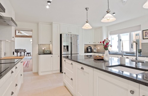 Royston Apartment | The Manor at Minstrel Court